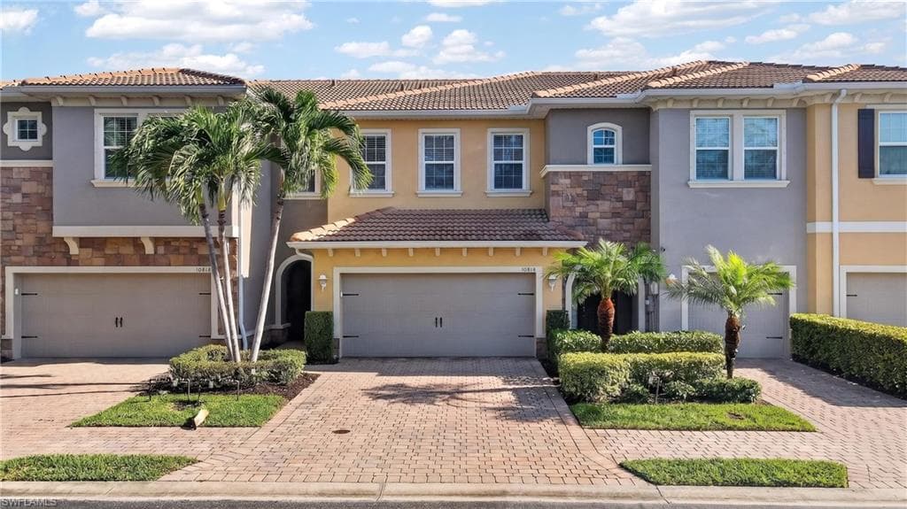 10818 Alvara Point DR BONITA SPRINGS, FL 34135