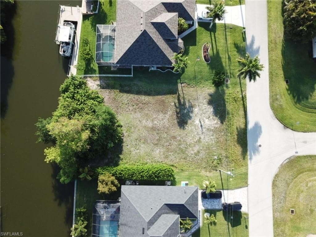 1831 SW 31st TER CAPE CORAL, FL 33914