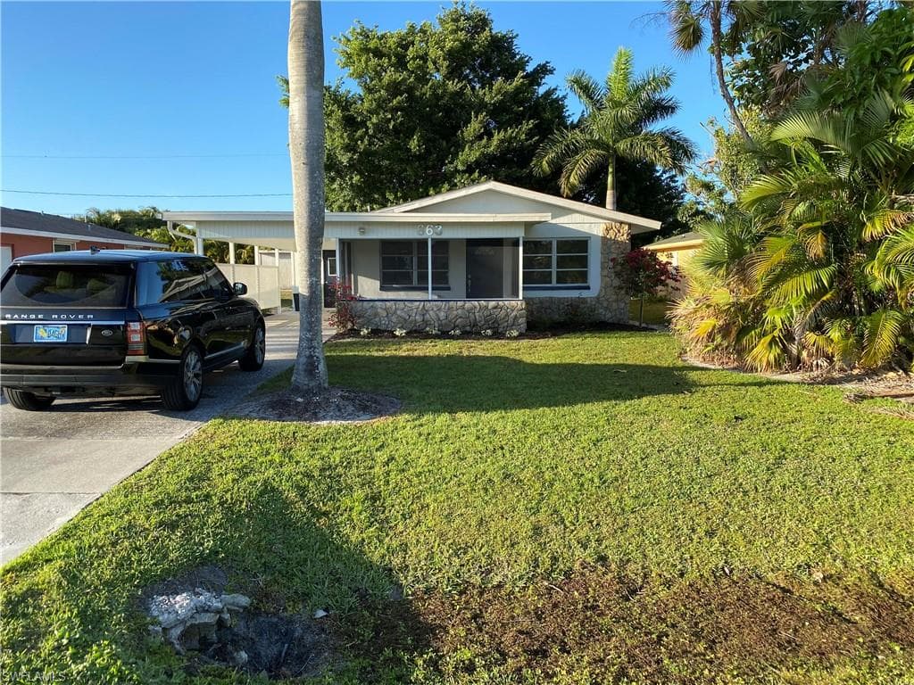 663 100th AVE N NAPLES, FL 34108