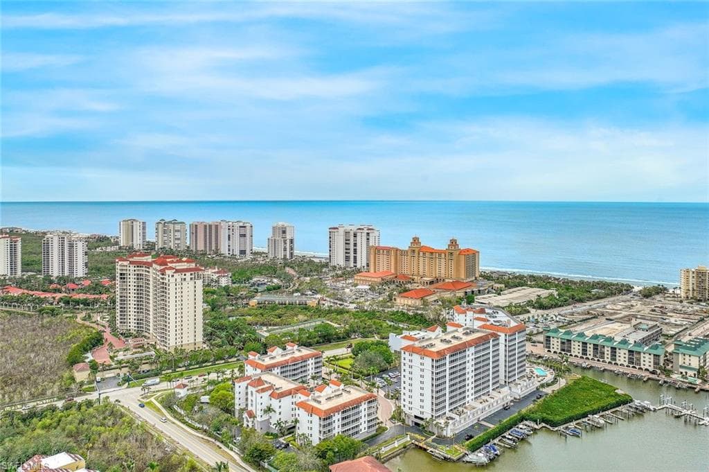 470 Launch CIR 403 NAPLES, FL 34108