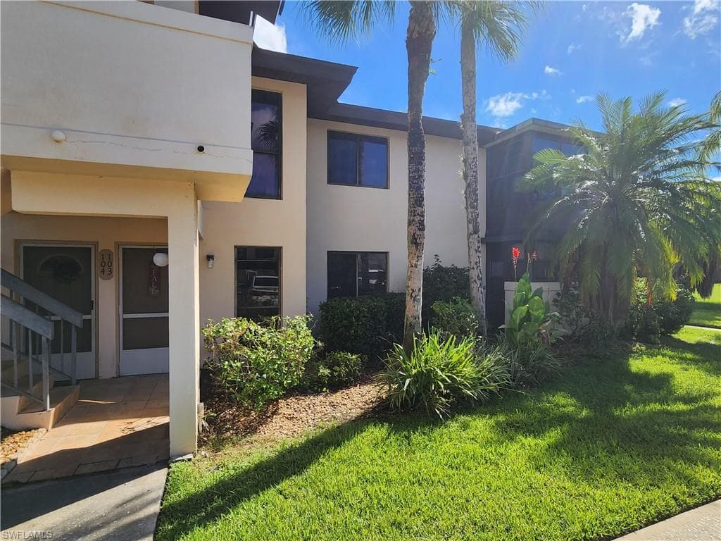 1064 Villa DR C103 LABELLE, FL 33935