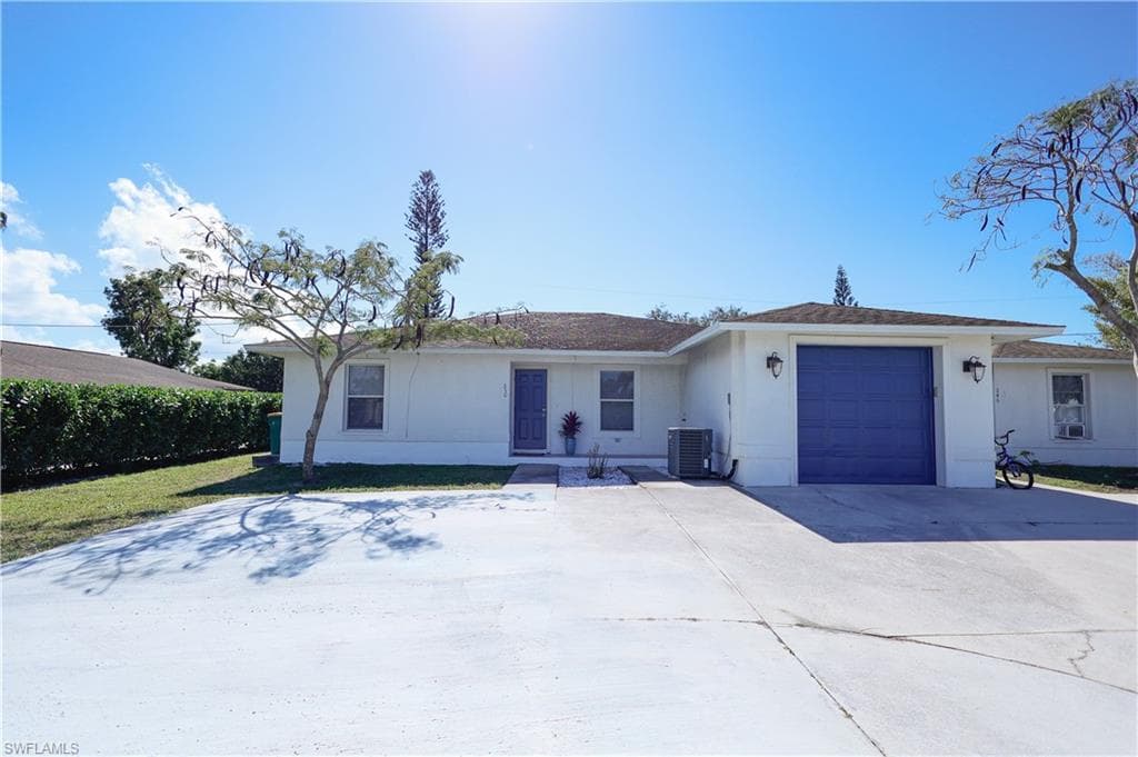 650 103rd AVE N NAPLES, FL 34108