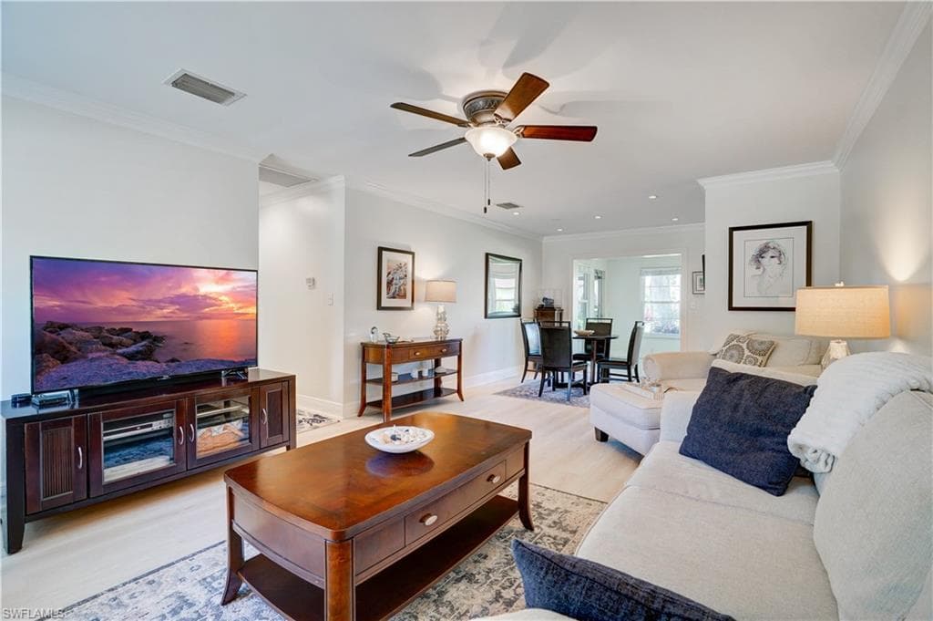 1078 Forest Lakes DR 3A NAPLES, FL 34105