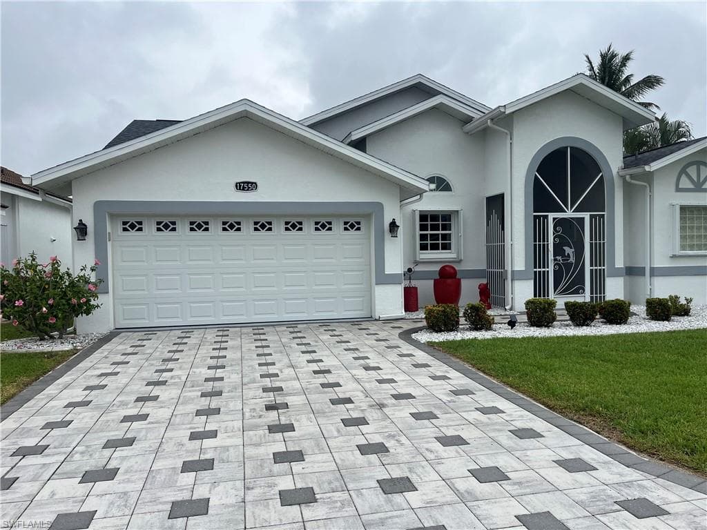 17550 Fan Palm CT NORTH FORT MYERS, FL 33917