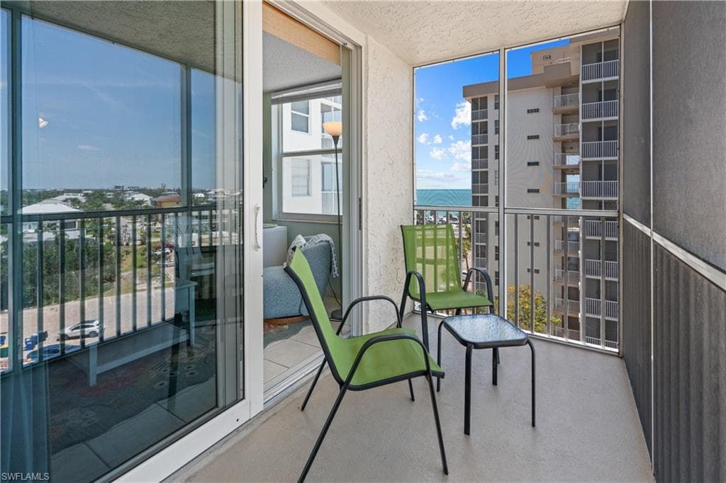 5700 Bonita Beach RD SW 3704 BONITA SPRINGS, FL 34134