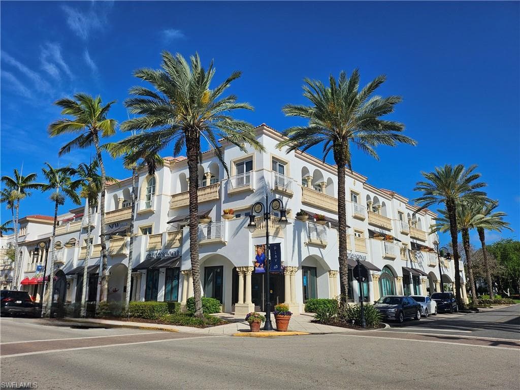 375 5th AVE S 302 NAPLES, FL 34102