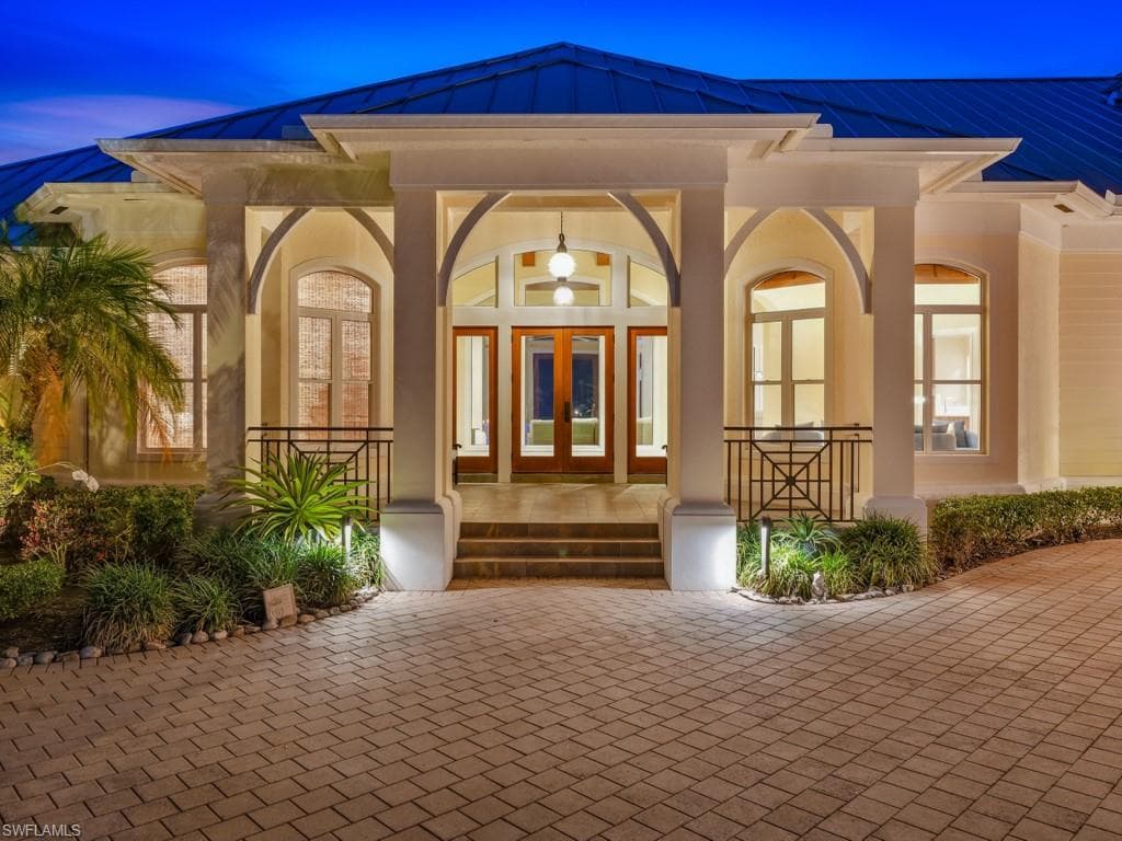 7051 Hunters RD NAPLES, FL 34109