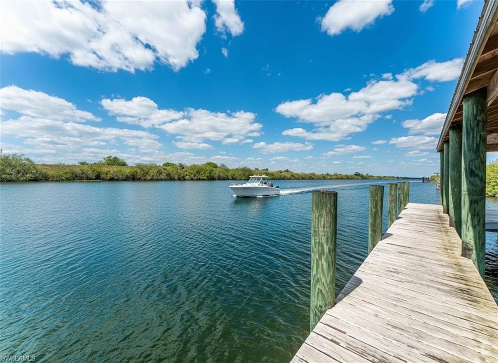 1589 Frontier CIR LABELLE, FL 33935