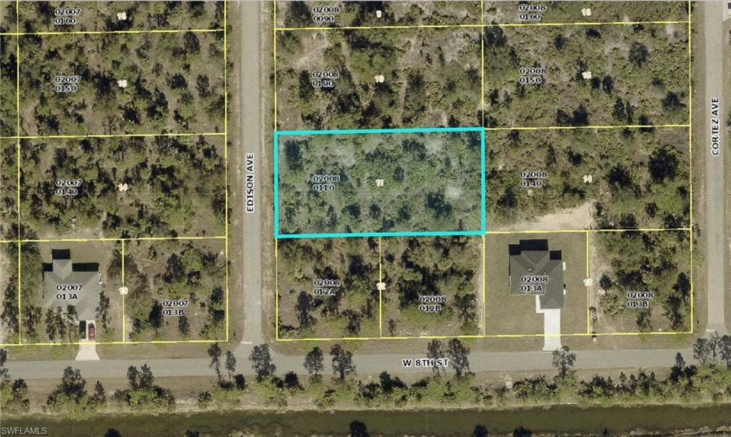 802 Edison AVE LEHIGH ACRES, FL 33972
