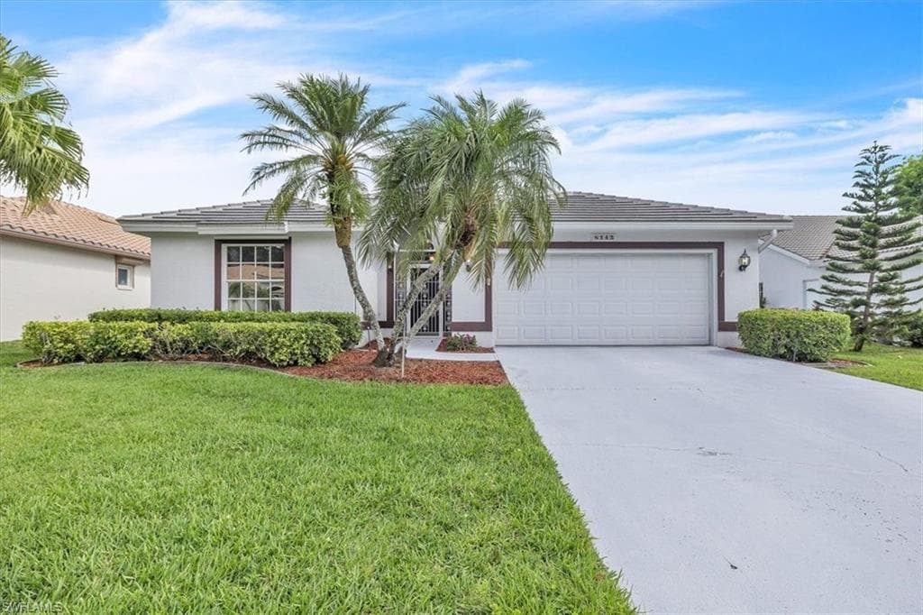 8145 Breton CIR FORT MYERS, FL 33912