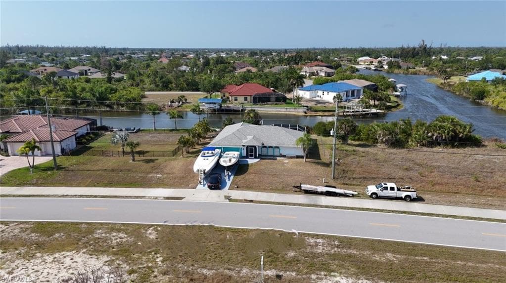 15073 Ingraham BLVD PORT CHARLOTTE, FL 33981