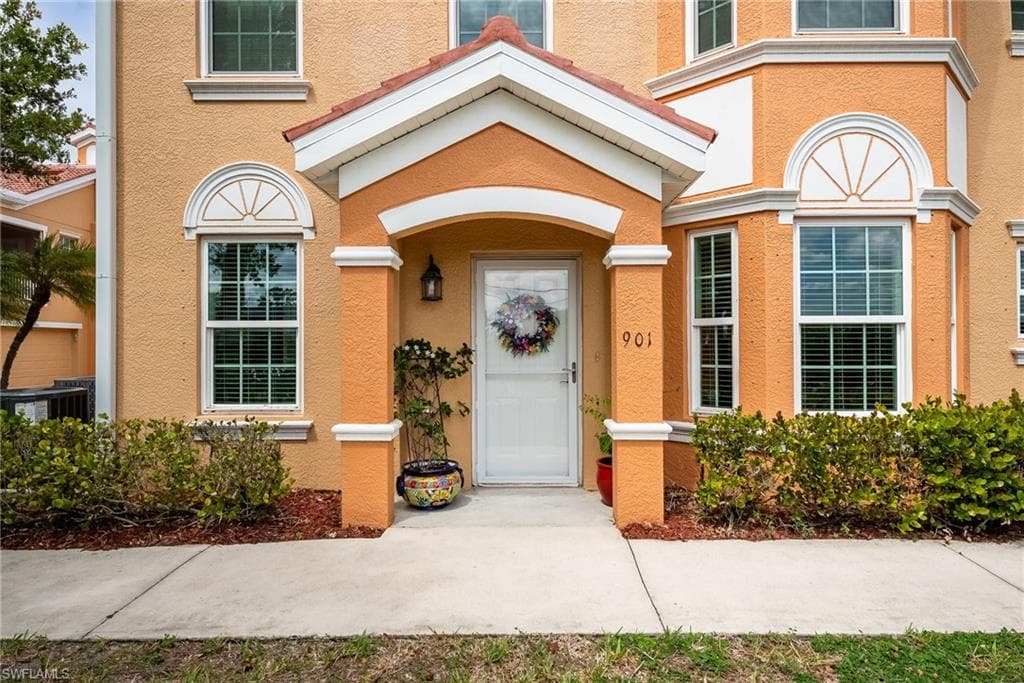 1848 Concordia Lake CIR 901 CAPE CORAL, FL 33909