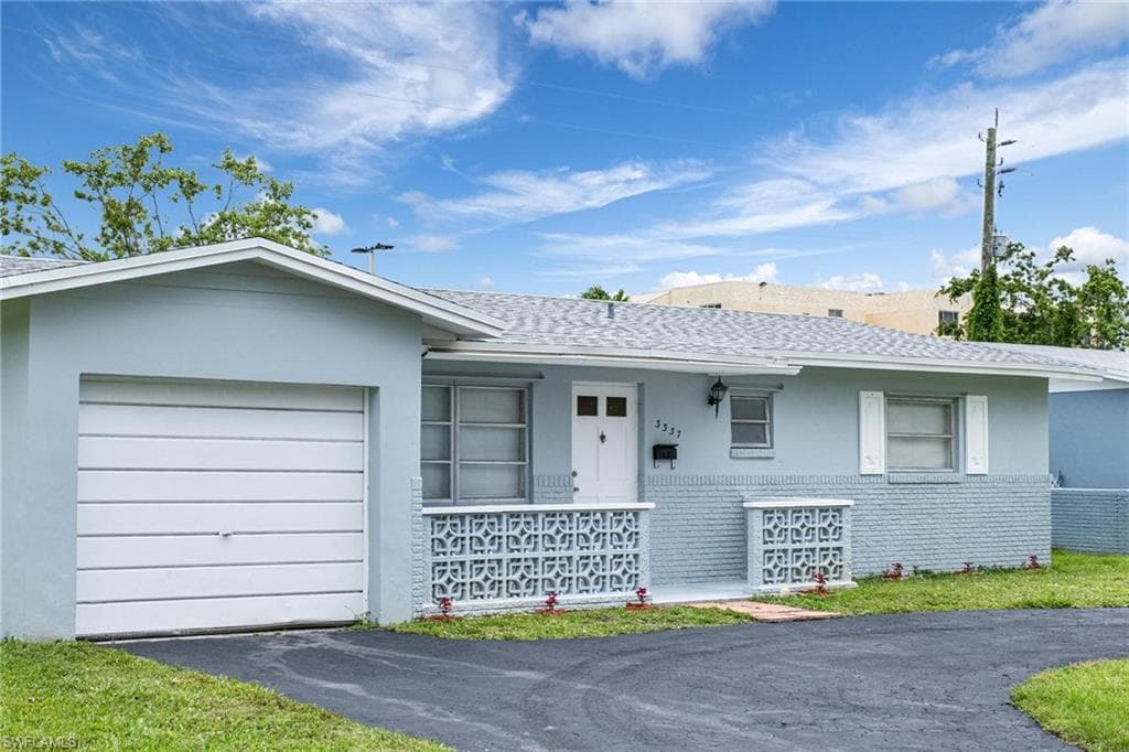 3337 NW 23rd CT LAUDERDALE LAKES, FL 33311