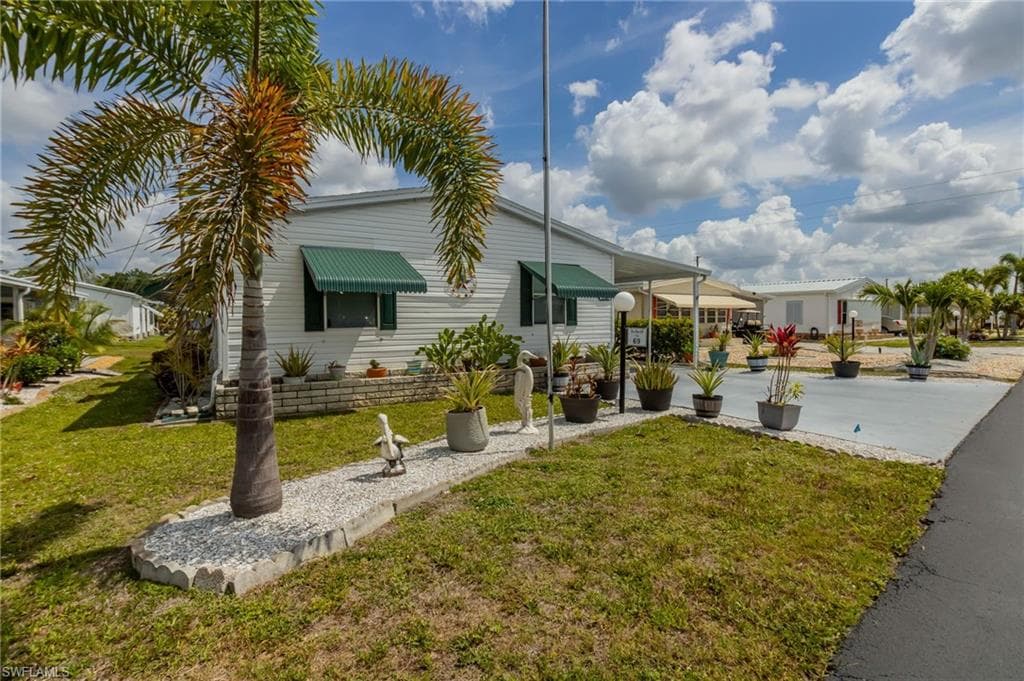 9749 Sugarberry WAY FORT MYERS, FL 33905