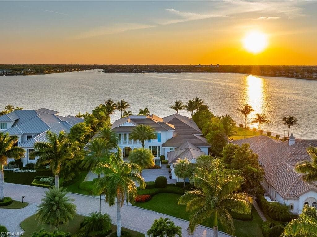 17412 Via Lugano CT MIROMAR LAKES, FL 33913