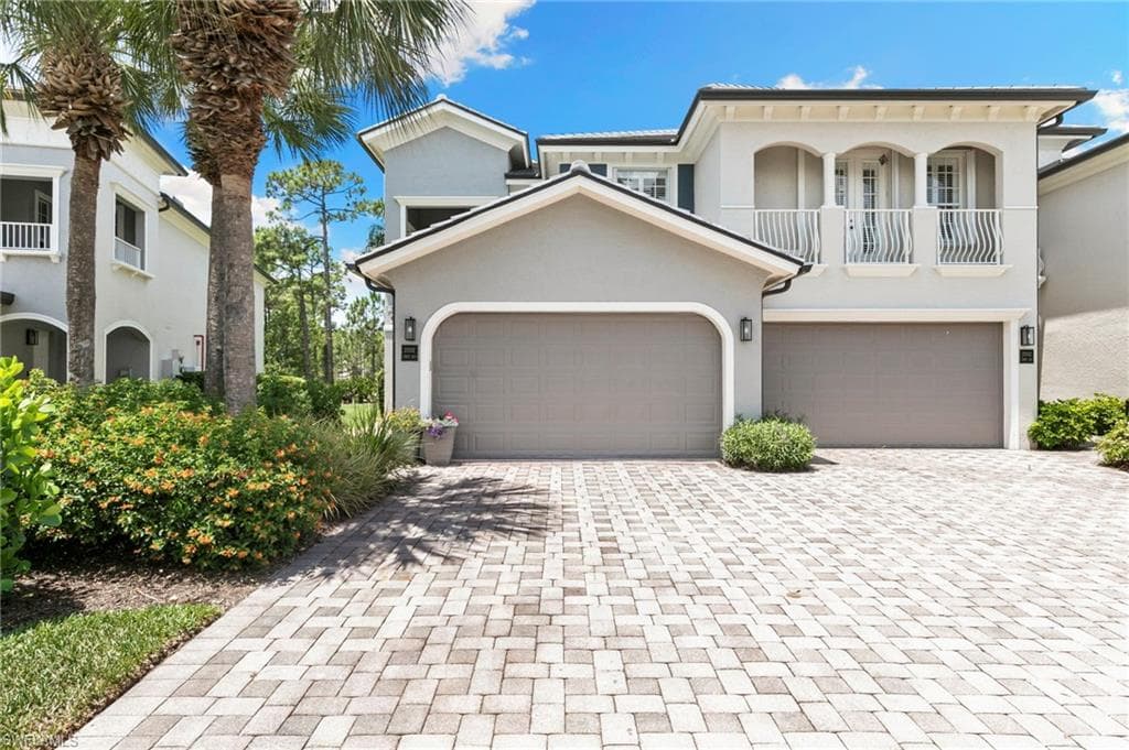 21552 Baccarat LN 201 ESTERO, FL 33928