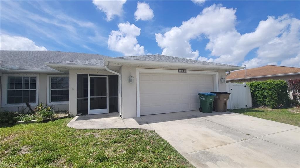 1010 SE 12th TER CAPE CORAL, FL 33990