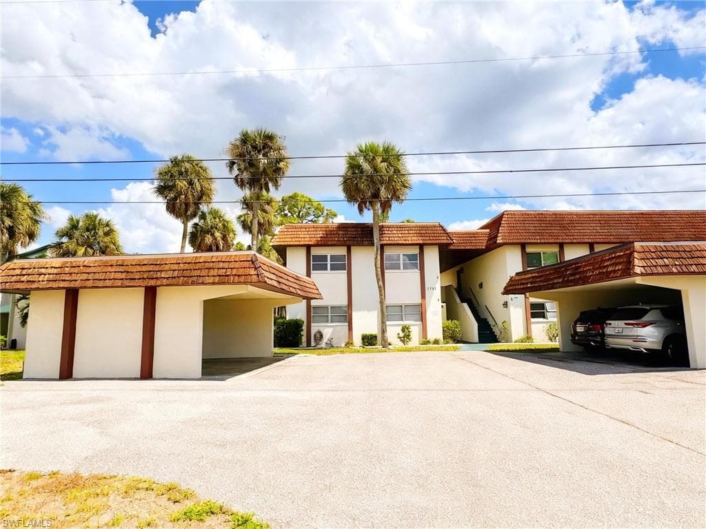 1723 Golf Club DR 6 NORTH FORT MYERS, FL 33903