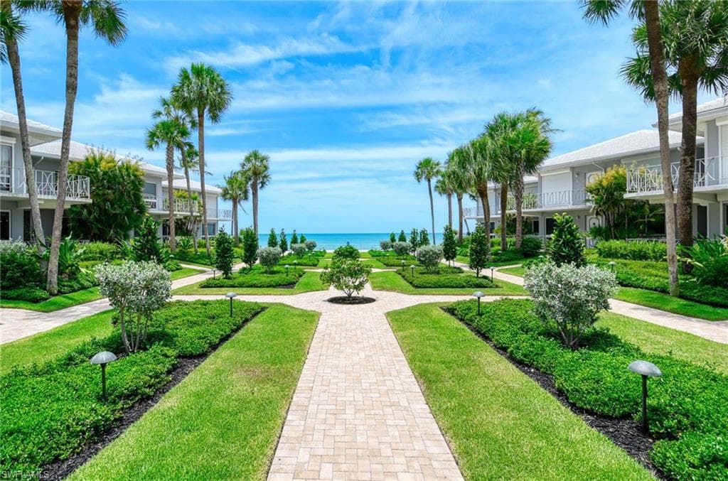 1851 Gulf Shore BLVD N 4 NAPLES, FL 34102