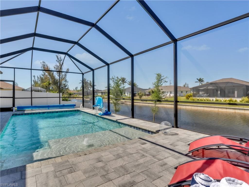 325 SW 21st LN CAPE CORAL, FL 33991