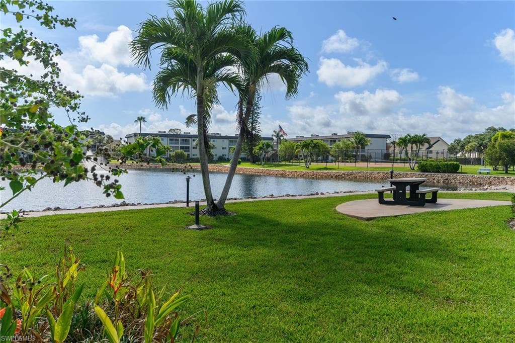 1000 Manatee RD A105 NAPLES, FL 34114