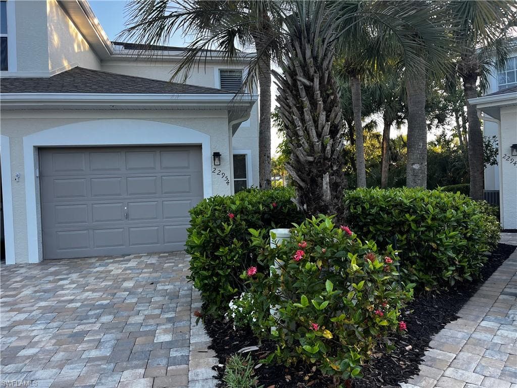 22954 Lone Oak DR ESTERO, FL 33928