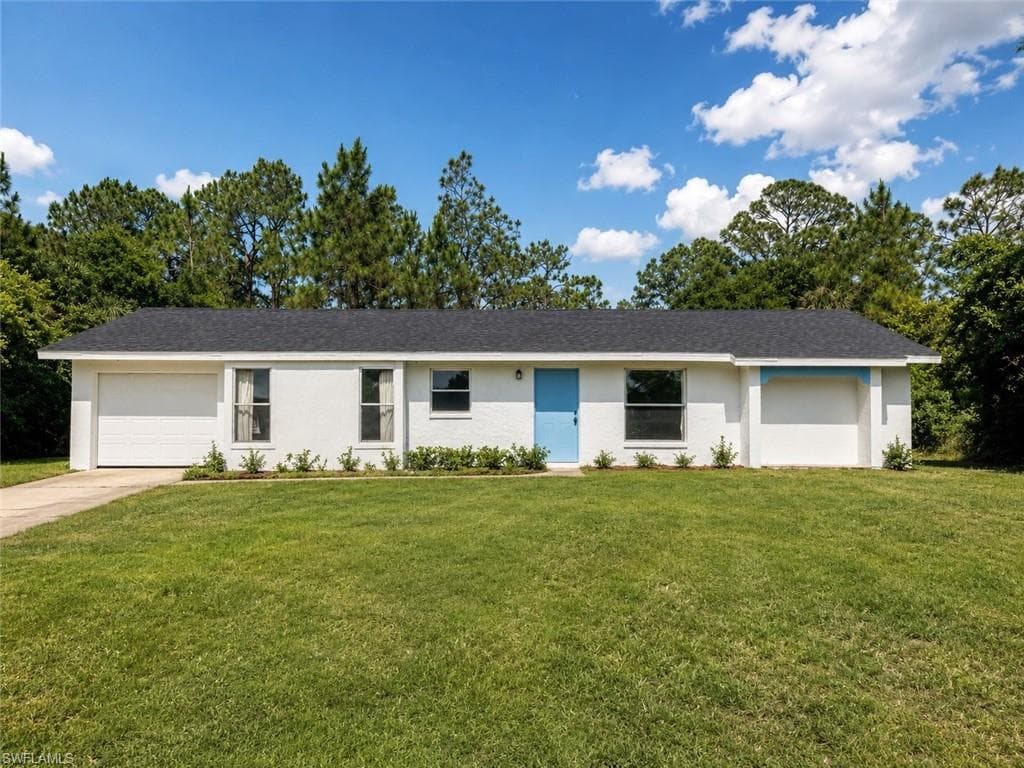 103 Hines AVE LEHIGH ACRES, FL 33936