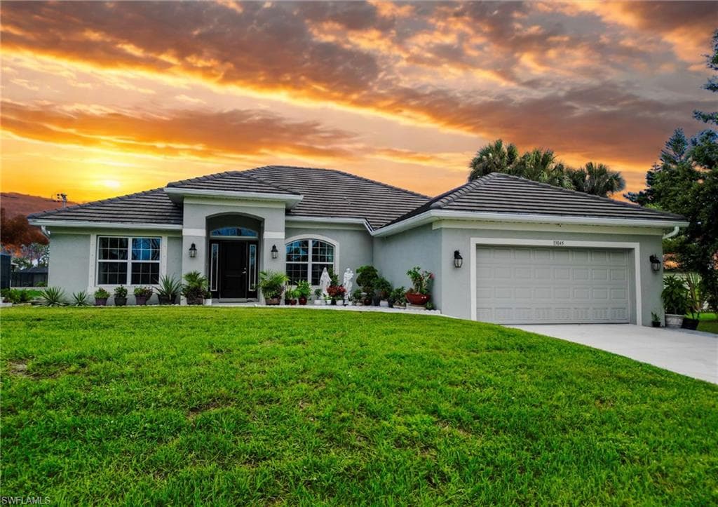13045 Irwin DR PORT CHARLOTTE, FL 33953