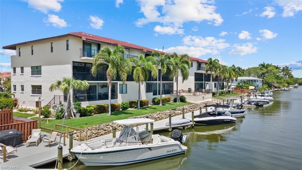1400 Blue Point AVE 104 NAPLES, FL 34102