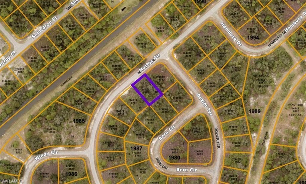 Mattox CIR NORTH PORT, FL 34288