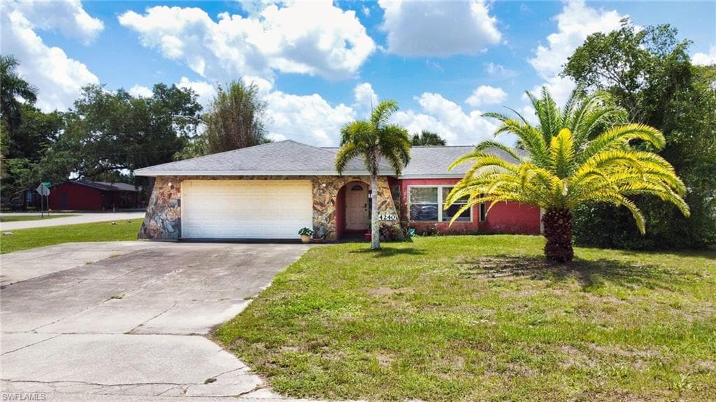 4240 Riverview RD FORT MYERS, FL 33905