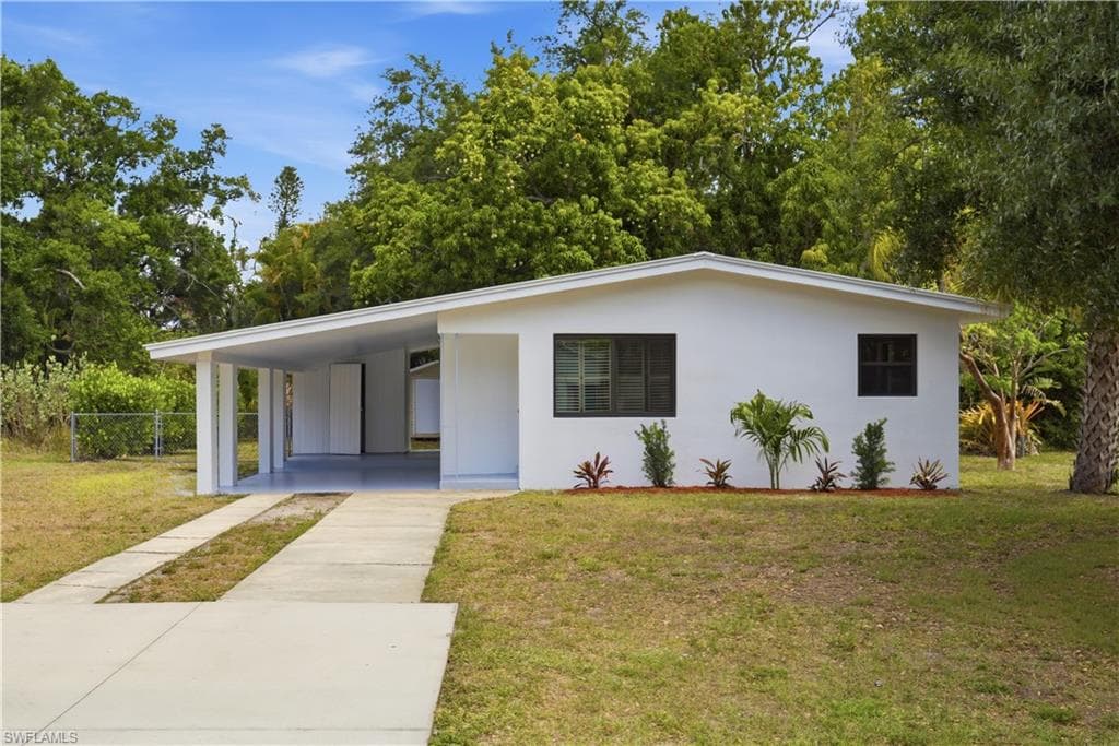 1835 Coronado RD FORT MYERS, FL 33901