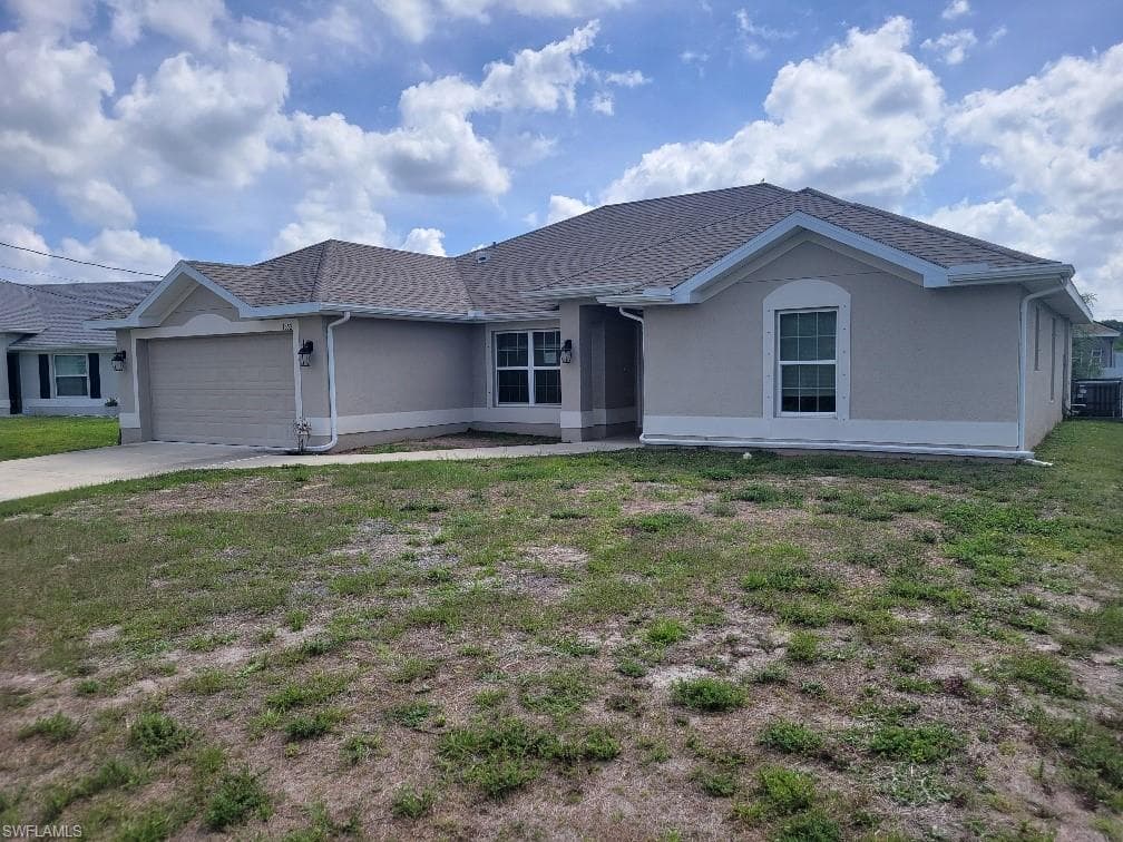1852 Valmont ST LEHIGH ACRES, FL 33972