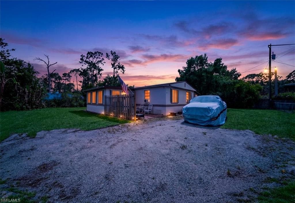 8366 Marx DR NORTH FORT MYERS, FL 33917