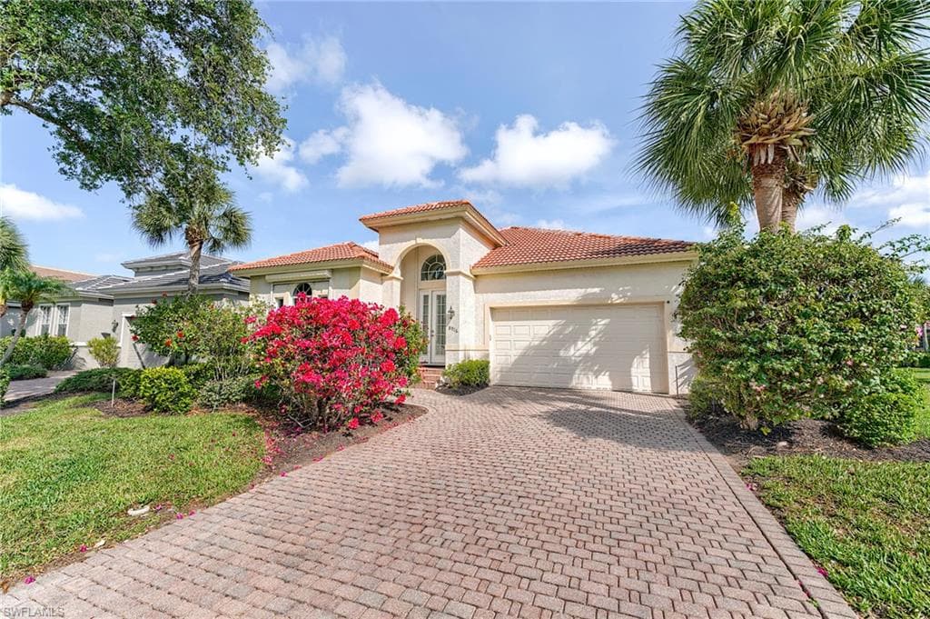 8916 Dartmoor WAY FORT MYERS, FL 33908