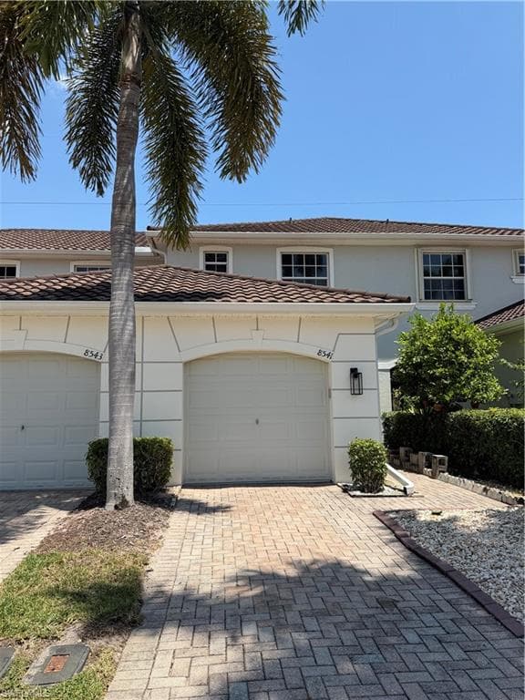 8541 Athena CT LEHIGH ACRES, FL 33971