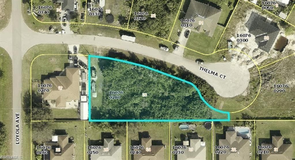 441 Thelma CT LEHIGH ACRES, FL 33972