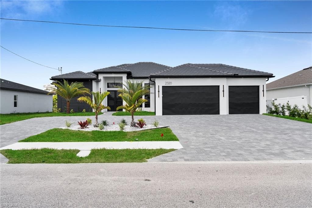 2320 SW 20th AVE CAPE CORAL, FL 33991
