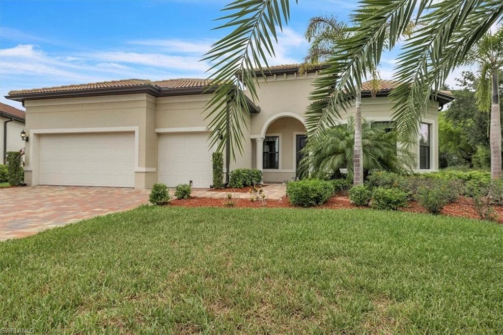 2937 Sagittaria LN ALVA, FL 33920