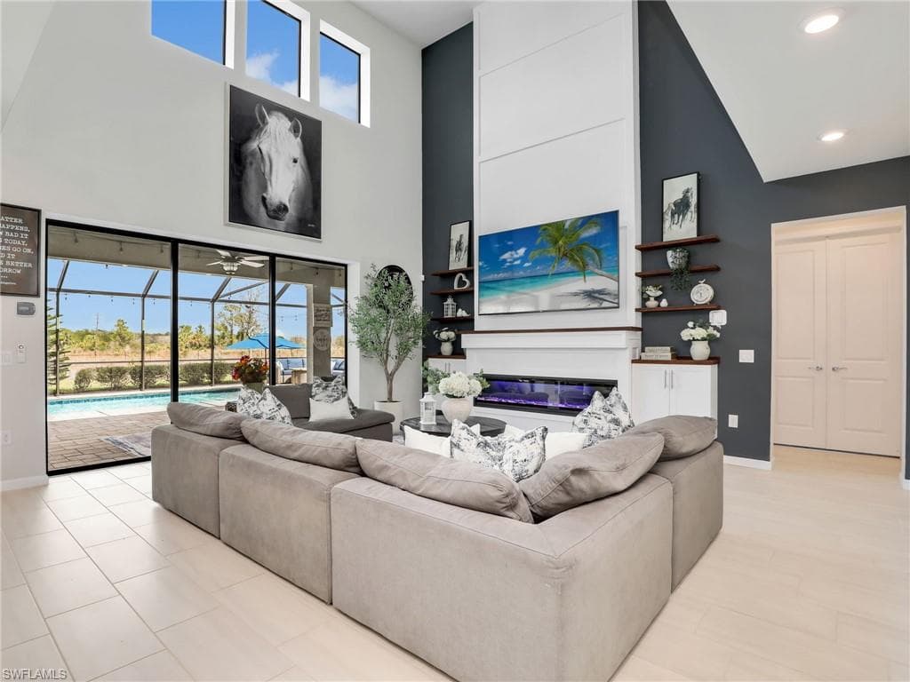 17628 Kinzie LN ESTERO, FL 33928