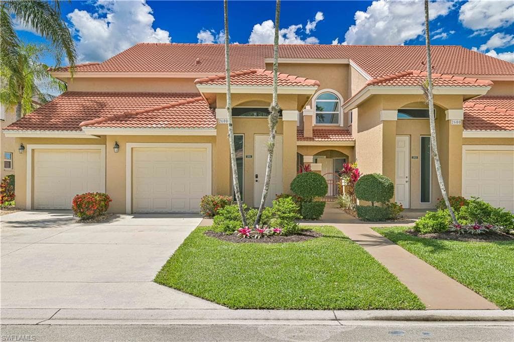 2600 Marshcreek LN 201 NAPLES, FL 34119