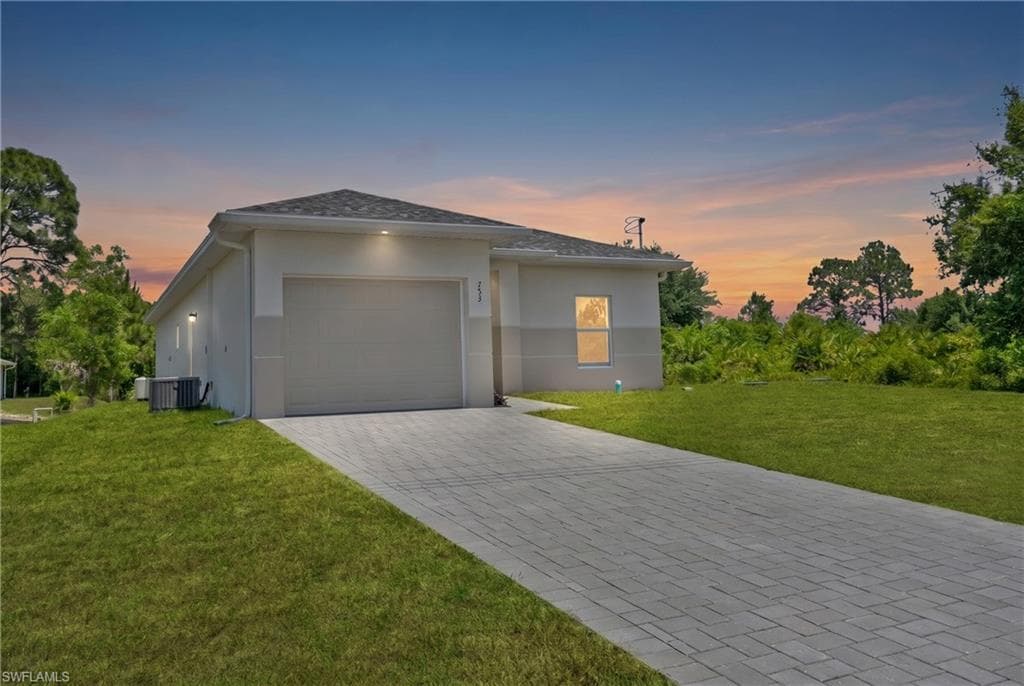753 Chelsea AVE S LEHIGH ACRES, FL 33974