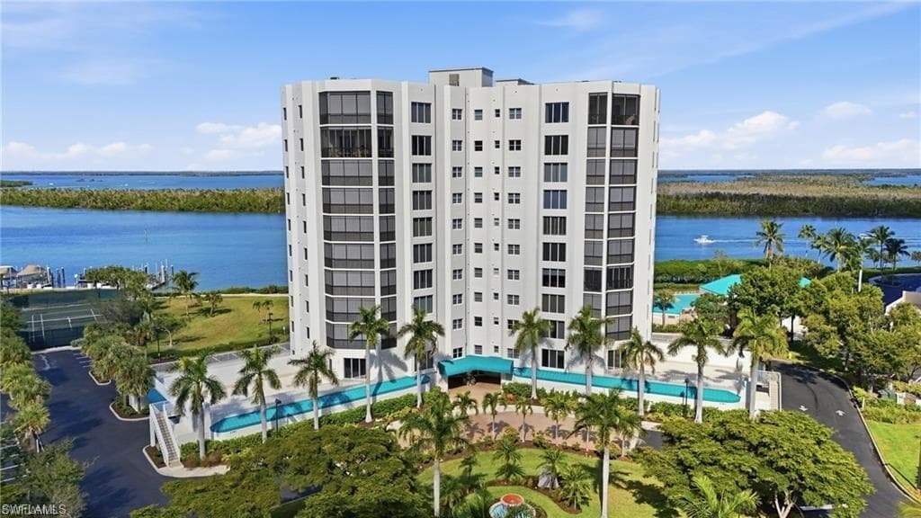 4183 BAY BEACH LN 3P1