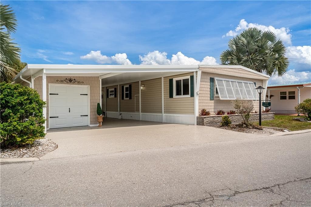 237 Palmer BLVD NORTH FORT MYERS, FL 33903