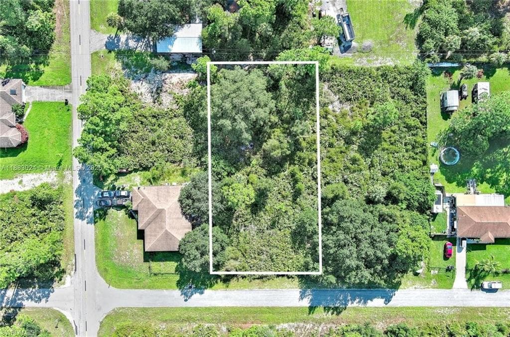 1320 Desoto AVE LEHIGH ACRES, FL 33972
