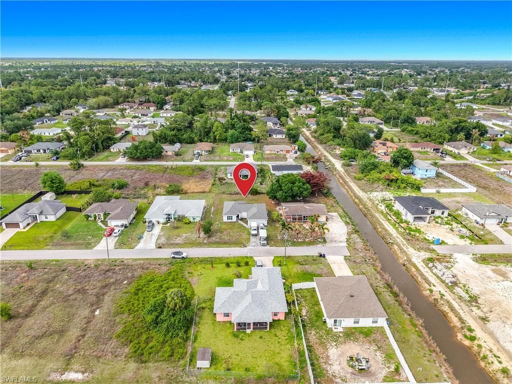 4102 4th ST SW LEHIGH ACRES, FL 33976