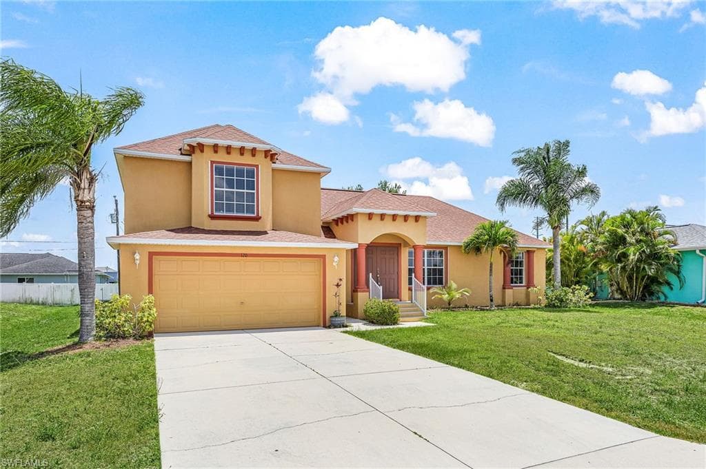 120 SE 4th TER CAPE CORAL, FL 33990