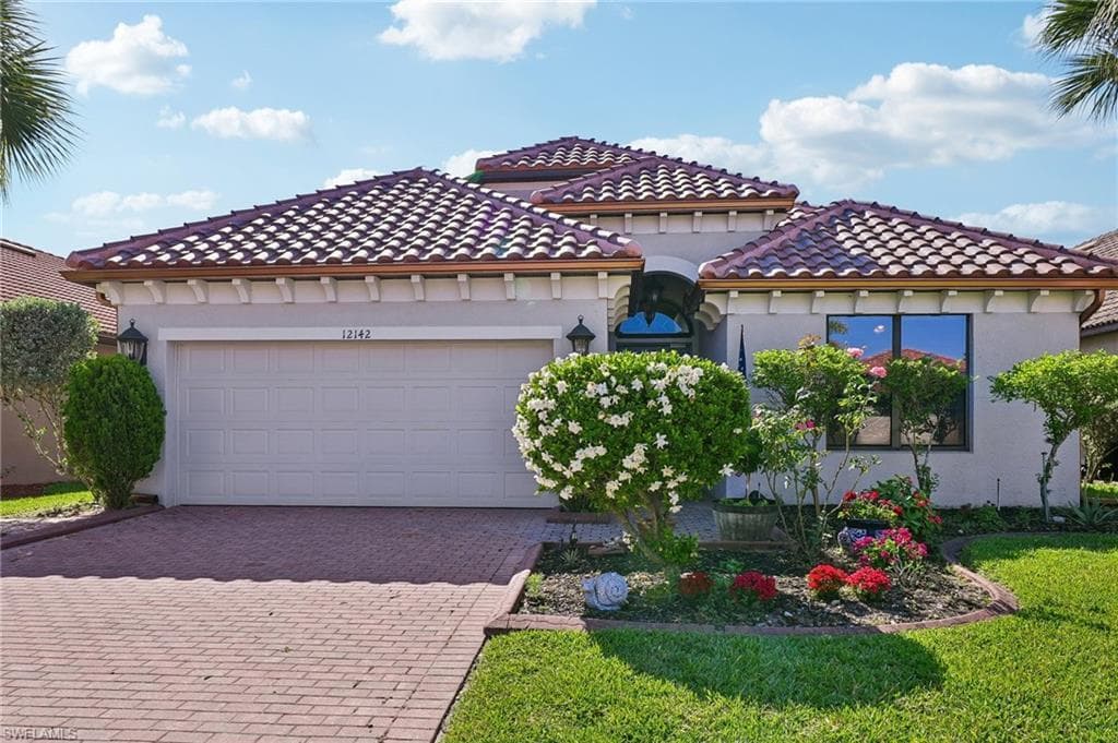 12142 Country Day CIR FORT MYERS, FL 33913