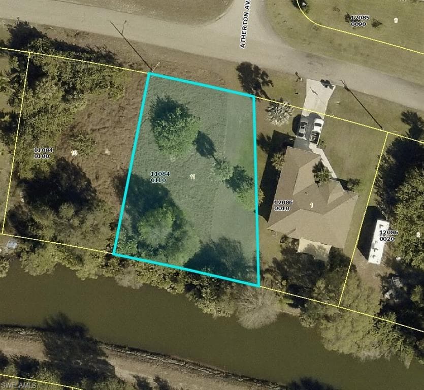 5201 Brookfield ST LEHIGH ACRES, FL 33971