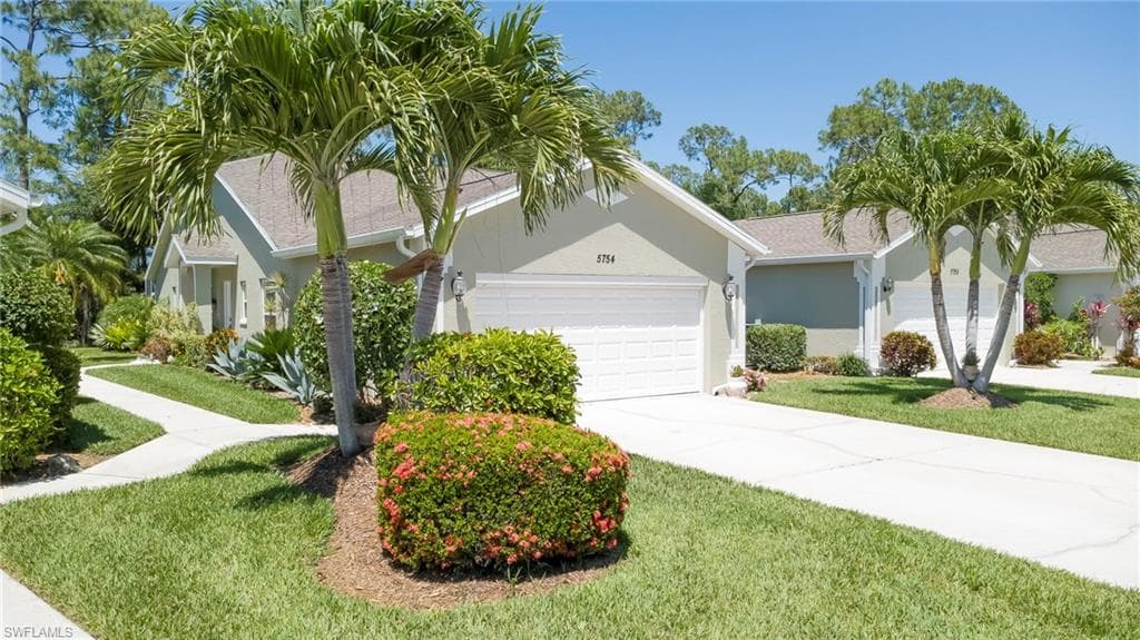 5754 Greenwood CIR 59 NAPLES, FL 34112